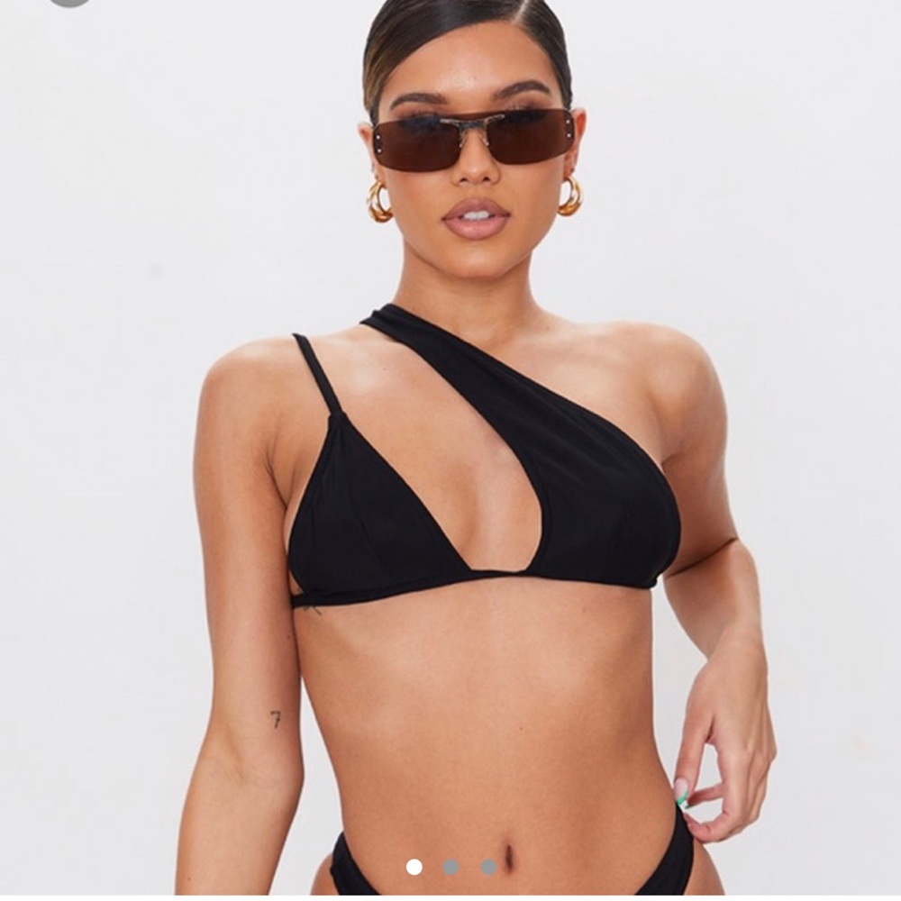 PrettyLittleThing bikini top